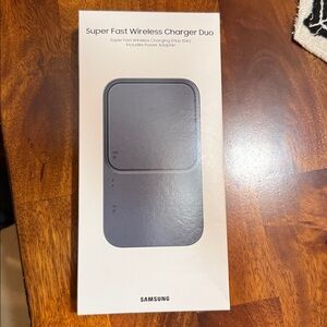 Samsung Wireless Charger Duo in Black
